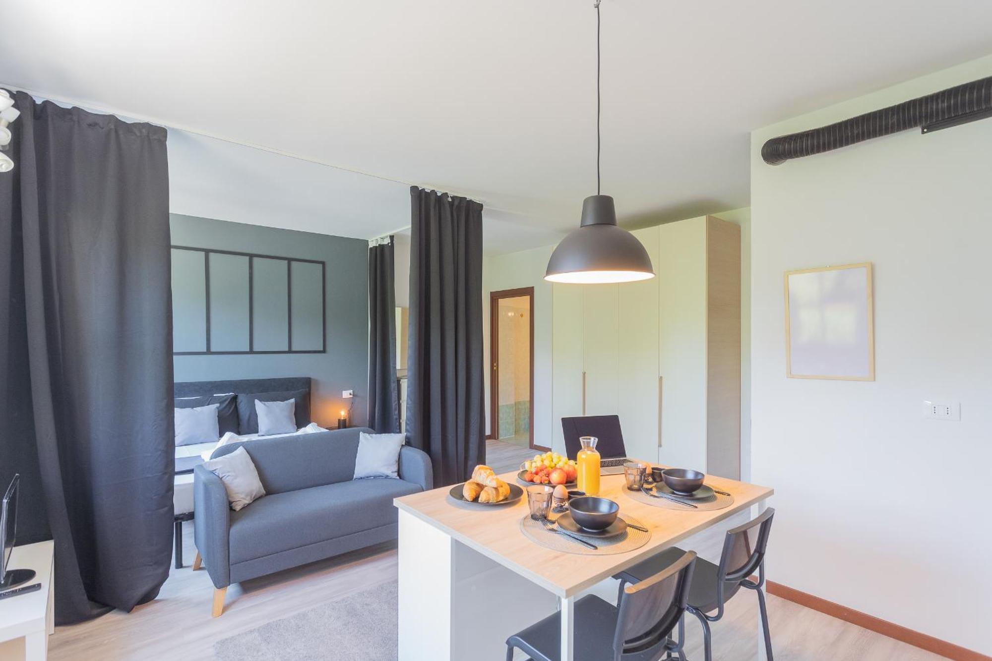 Black Loft Como By Rent All Como Exteriér fotografie