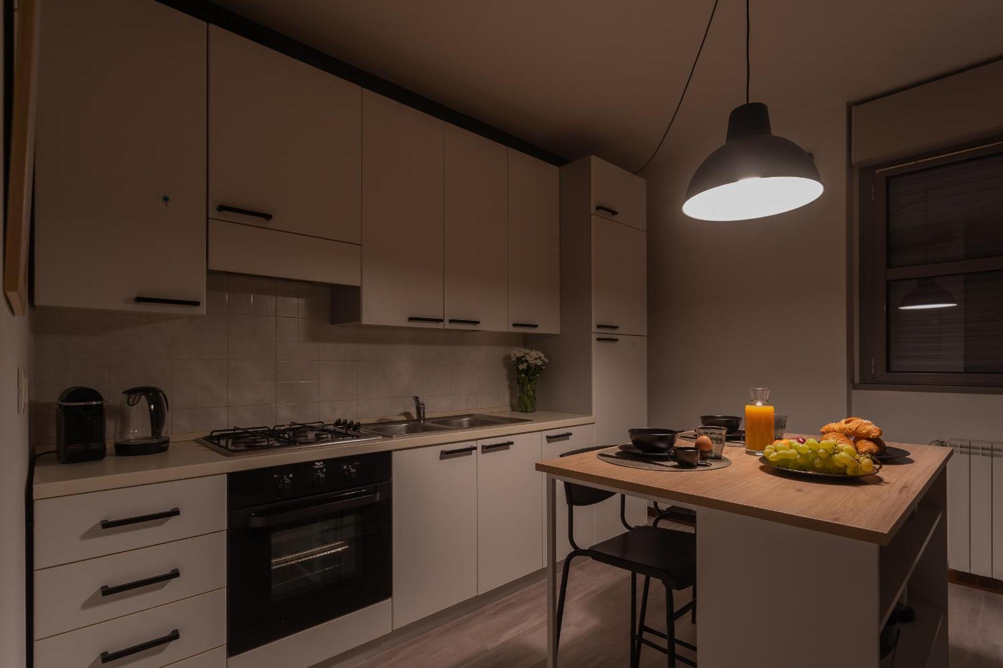 Black Loft Como By Rent All Como Exteriér fotografie
