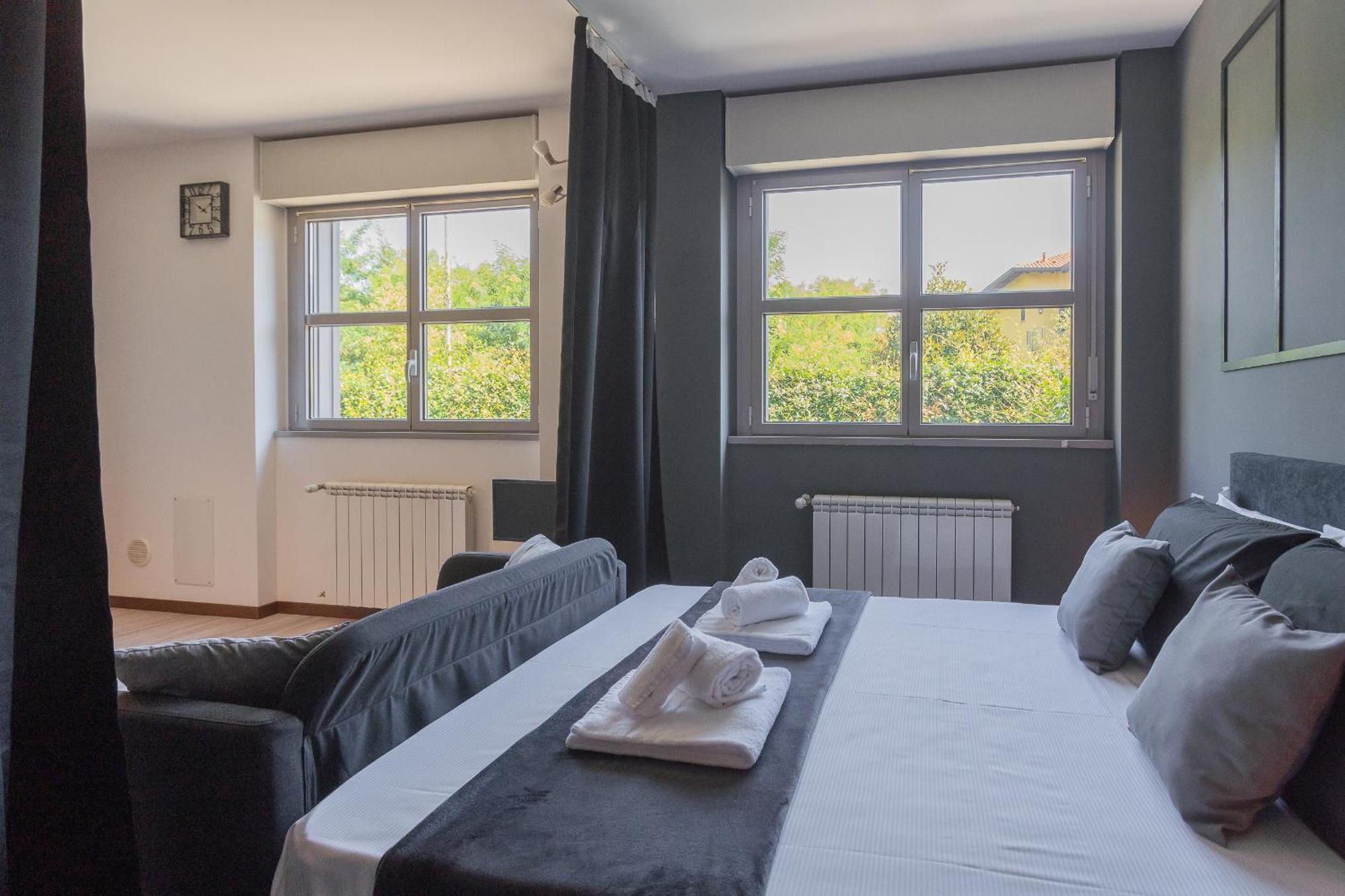 Black Loft Como By Rent All Como Exteriér fotografie