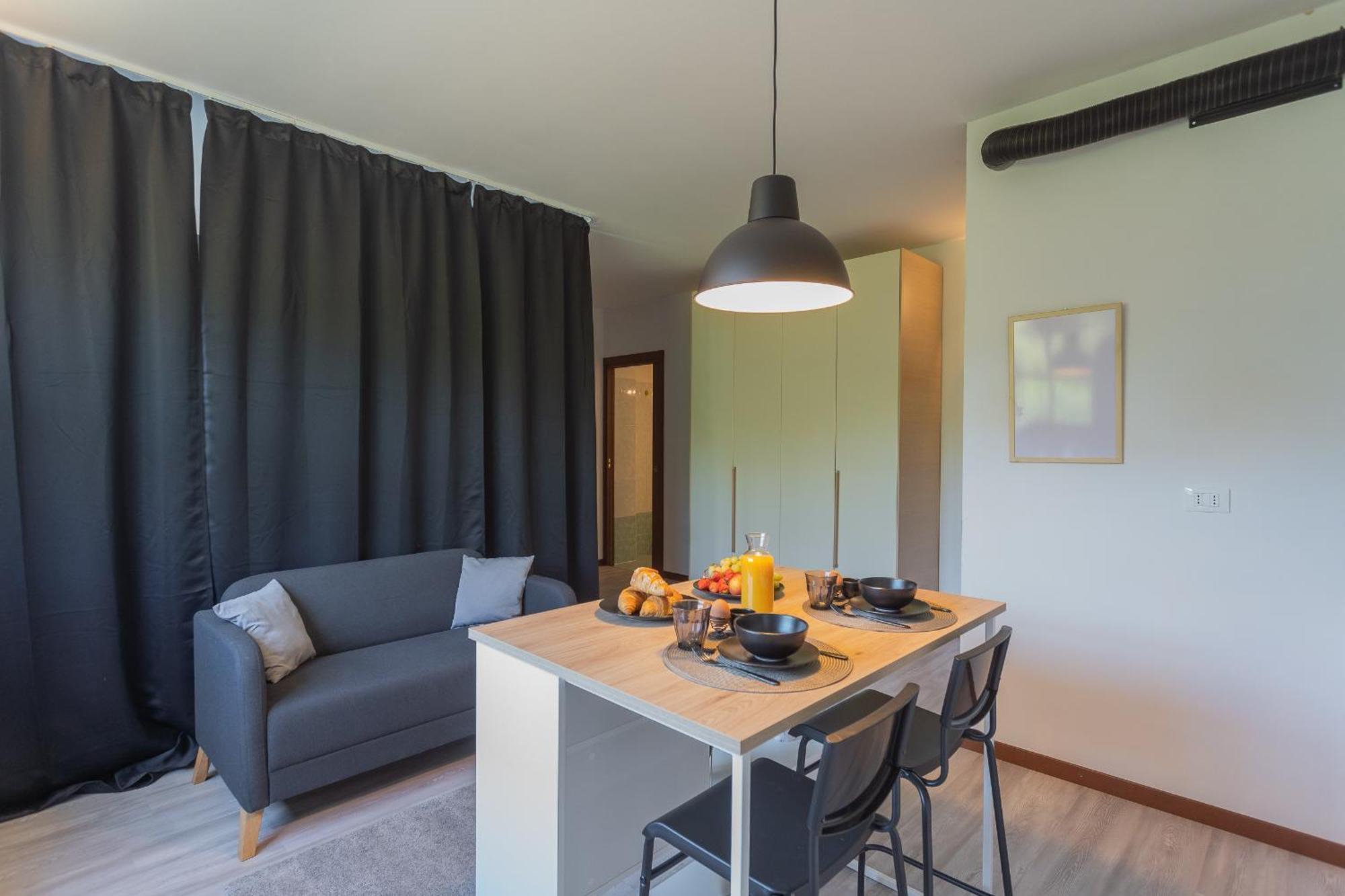 Apartmán Black Loft Como By Rent All Como Exteriér fotografie